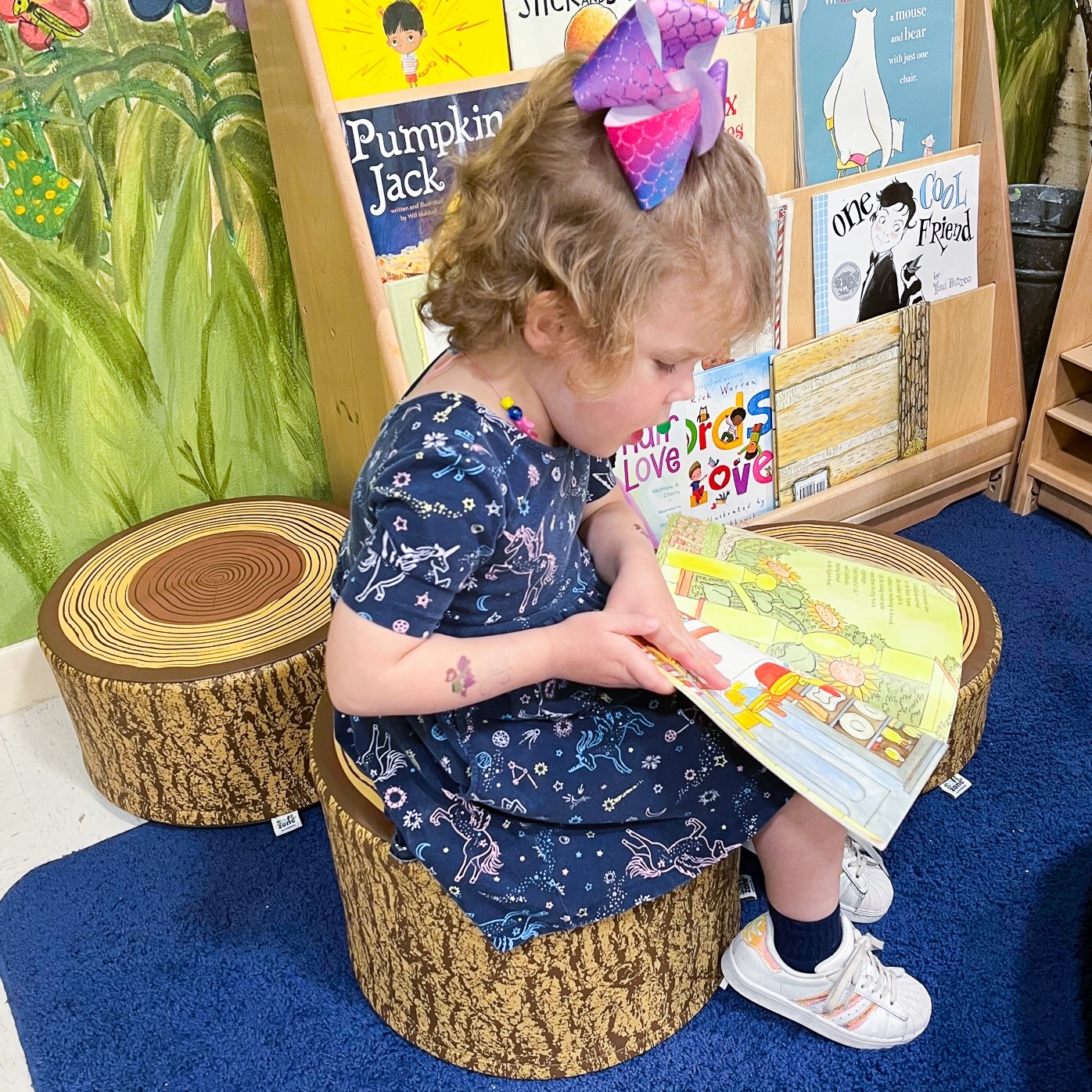 reading girl